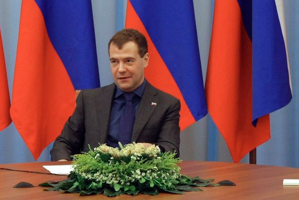 Medvedev to discuss energy security, natural disasters with ASEAN - Sputnik International
