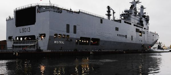 Russia and France signed the €1.2 billion ($1.5 billion) deal for the two Mistral-class ships in June 2011. - Sputnik International
