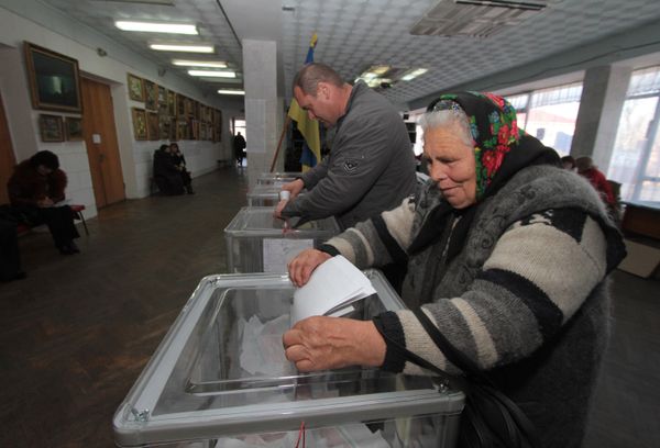 Ukrainians to vote in local and regional elections - Sputnik International