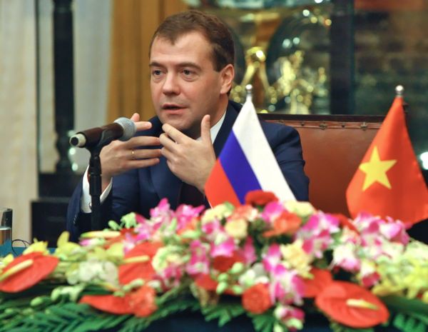 Dmitri Medvedev in Vietnam. Archive Dmitri Medvedev in Vietnam. Archive - Sputnik International