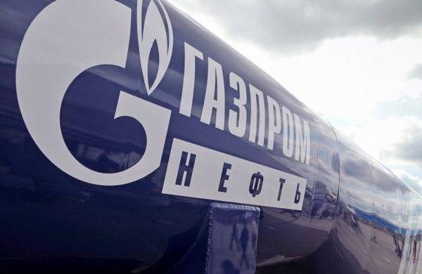 Russia for first time awards Japanese companies with emission credits - Sputnik International