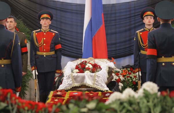  Chernomyrdin buried in Moscow's Novodevichy Cemetery  - Sputnik International