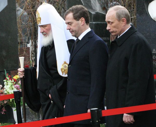 Former PM Chernomyrdin buried in Moscow's Novodevichy Cemetery - Sputnik International