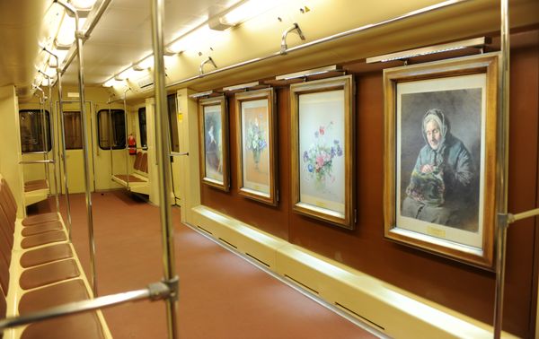 Rare trains on the Moscow Metro  - Sputnik International