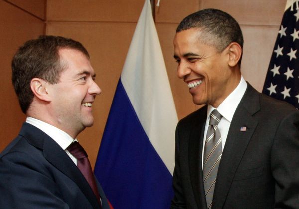 Dmitry Medvedev and Barack Obama - Sputnik International