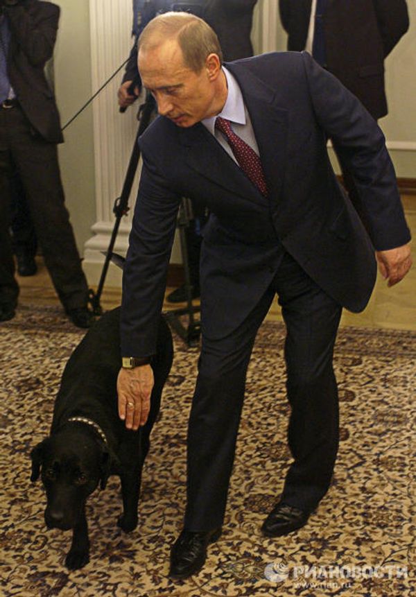 Vladimir Putin and his four-legged gifts Vladimir Putin and his four-legged gifts - Sputnik International