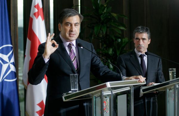 Mikheil Saakashvili and Anders Fogh Rasmussen Mikheil Saakashvili and Anders Fogh Rasmussen - Sputnik International