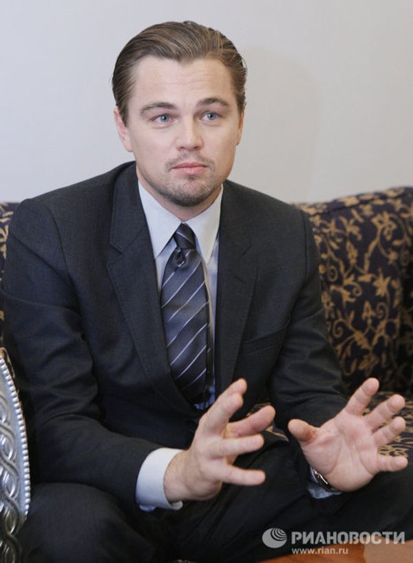 Vladimir Putin and Leonardo DiCaprio meet in St. Petersburg  - Sputnik International