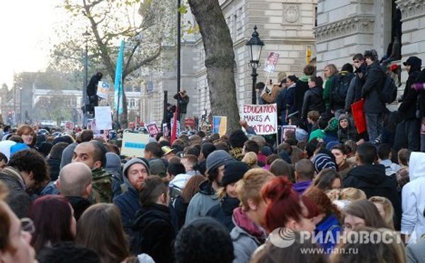 Rebellious London: students protest against increased tuition fees - Sputnik International