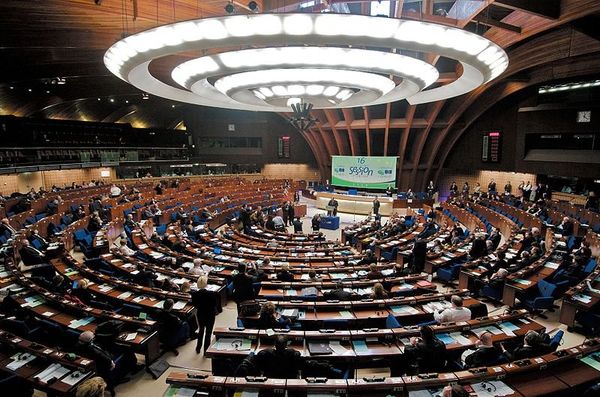 The European United Left–Nordic Green Left group in the European Parliament strongly oppose the imposition of sanctions against Russia over the Ukrainian crisis - Sputnik International