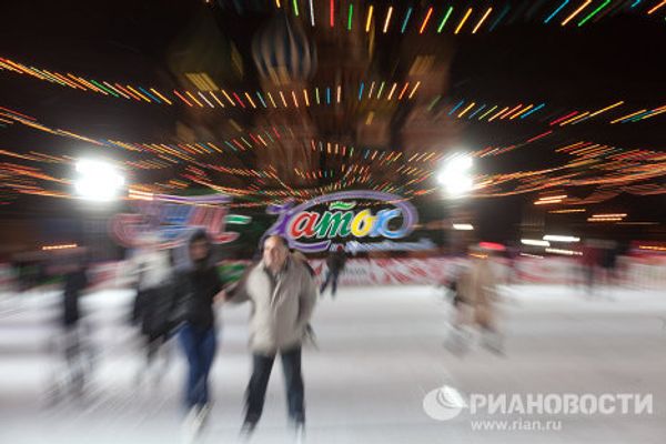 Winter Moscow: opening of skating rink on Red Square - Sputnik International