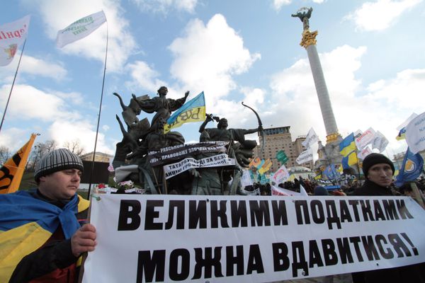 Yanukovych vetoed the bill on Tuesday following harsh criticism and mass protests and urged the government to prepare new amendments. - Sputnik International