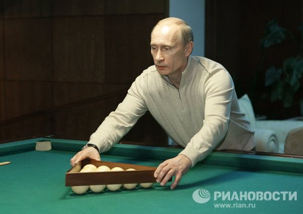 Informal meeting between Medvedev and Putin Informal meeting between Medvedev and Putin - Sputnik International