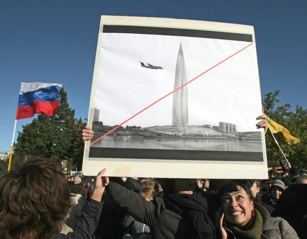St. Petersburg governor relocates controversial skyscraper - Sputnik International