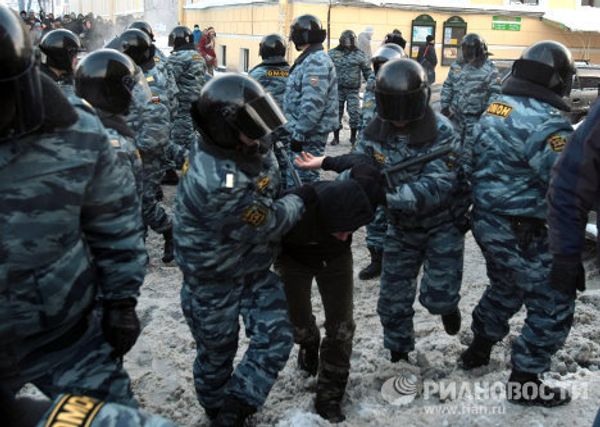 Moscow police clash with protestors of Spartak Moscow fan death - Sputnik International