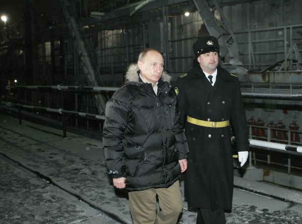 We now have more money and there are possibilities to expedite the construction [of submarines], Putin said after visiting the Alexander Nevsky nuclear submarine. - Sputnik International