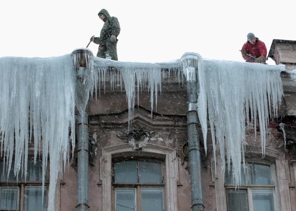 St. Petersburg is buried under snow  - Sputnik International