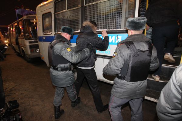Over 460 people detained near Moscow over riot attempt - Sputnik International