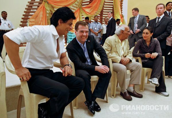 Dmitry Medvedev at Taj Mahal and Bollywood  - Sputnik International