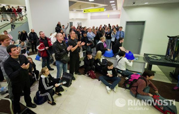 Desperate passengers protest flight delays in Moscow’s Sheremetyevo Airport - Sputnik International