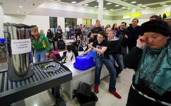 Desperate passengers protest flight delays in Moscow’s Sheremetyevo Airport - Sputnik International