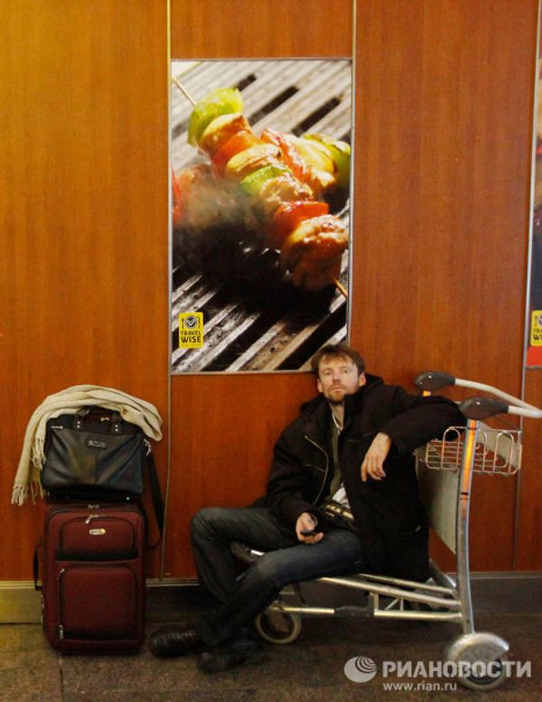 Passengers wait for flights at Sheremetyevo airport Passengers wait for flights at Sheremetyevo airport - Sputnik International