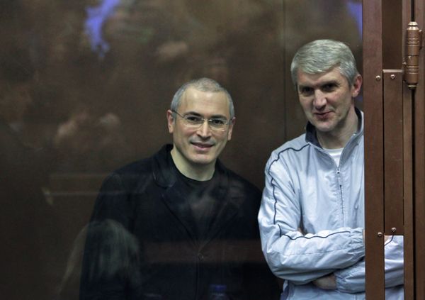 Mikhail Khodorkovsky and his business partner Platon Lebedev Mikhail Khodorkovsky and his business partner Platon Lebedev - Sputnik International