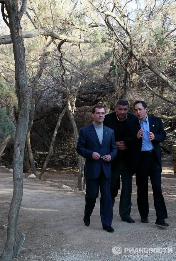 Dmitry Medvedev on the banks of the Jordan River - Sputnik International