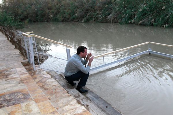 Dmitry Medvedev on the banks of the Jordan River - Sputnik International