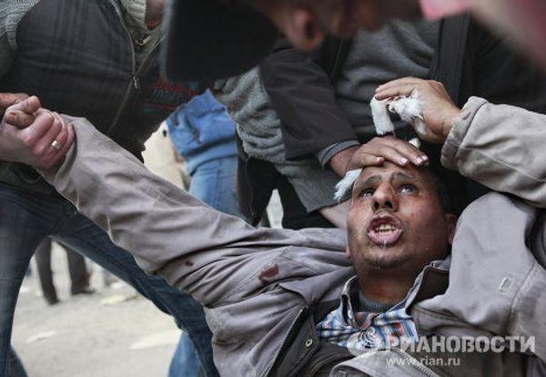 Mass clashes between pro- and anti-Mubarak protesters in Cairo   - Sputnik International
