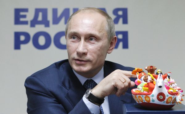 Russian President Dmitry Medvedev's surname also comes from the Russian world medved meaning bear - Sputnik International