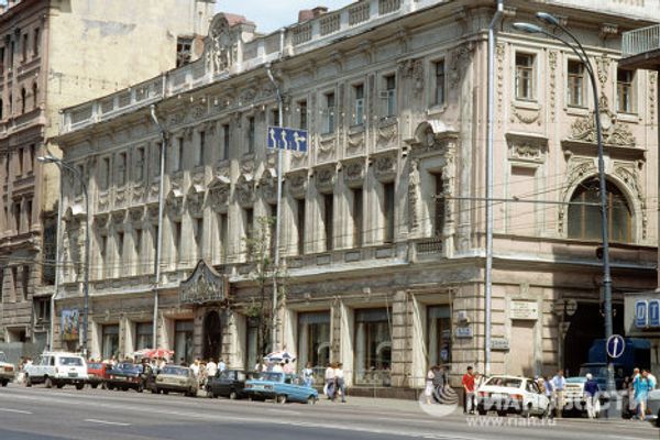 Yeliseyev grocery store: A luxurious food temple Yeliseyev grocery store: A luxurious food temple - Sputnik International