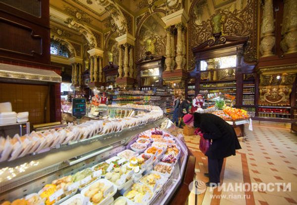Yeliseyev grocery store: A luxurious food temple Yeliseyev grocery store: A luxurious food temple - Sputnik International
