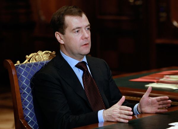 Dmitry Medvedev - Sputnik International