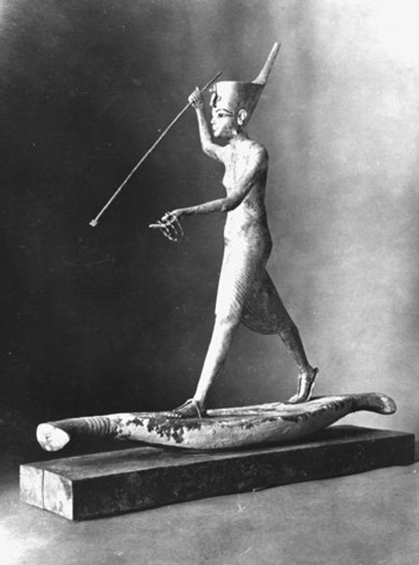 Eight valuable pieces including a statue of King Tutankhamun have been stolen from the Egyptian museum in Cairo's Tahrir Square - Sputnik International
