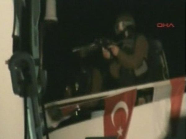 Israeli naval commandos storm pro-Palestinian flotilla; killing 9 - Sputnik International