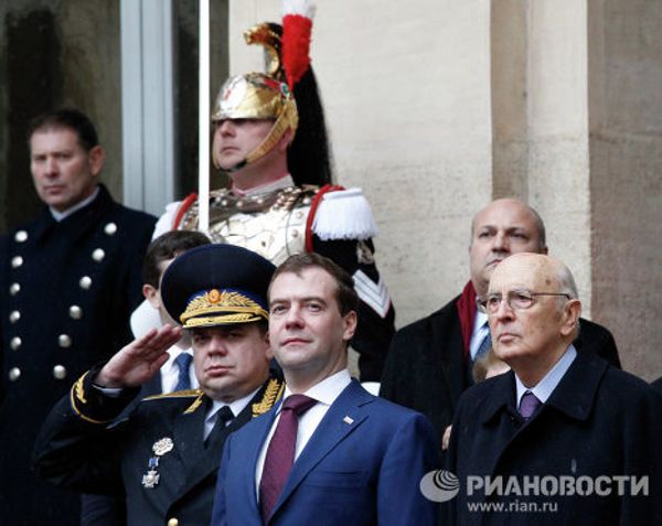 Dmitry and Svetlana Medvedev meet with Italy’s first couple Dmitry and Svetlana Medvedev meet with Italy’s first couple - Sputnik International