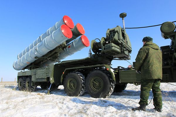 S-400 Triumf surface-to-air missile system  - Sputnik International