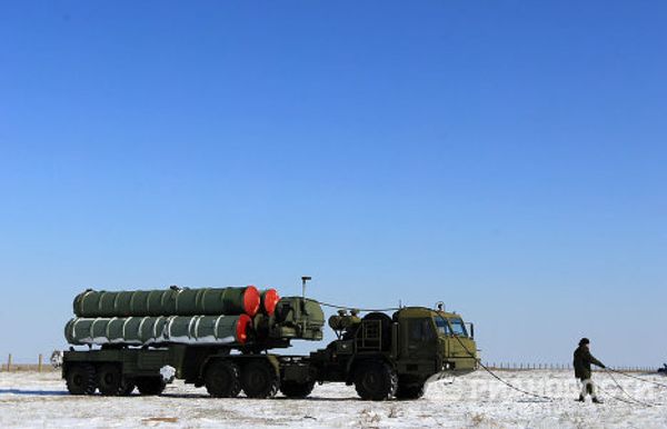 S-400 Triumf surface-to-air missile system  - Sputnik International