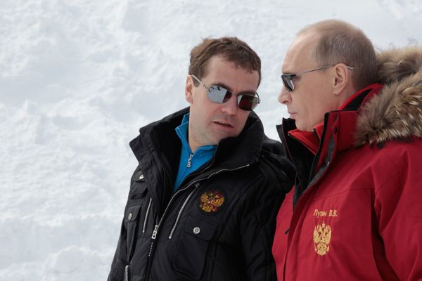 Russian President Dmitry Medvedev and Prime Minister Vladimir Putin - Sputnik International