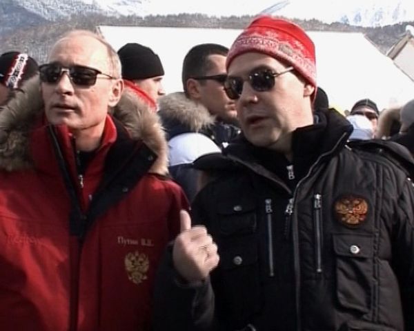 Medvedev and Putin skiing at Rosa Khutor in Sochi - Sputnik International