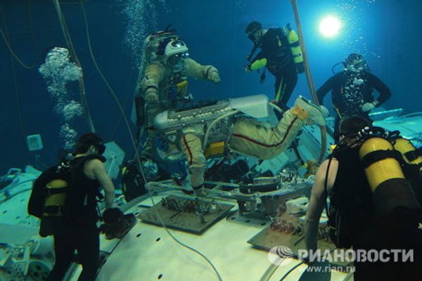 Cosmonauts train in Star City Cosmonauts train in Star City - Sputnik International
