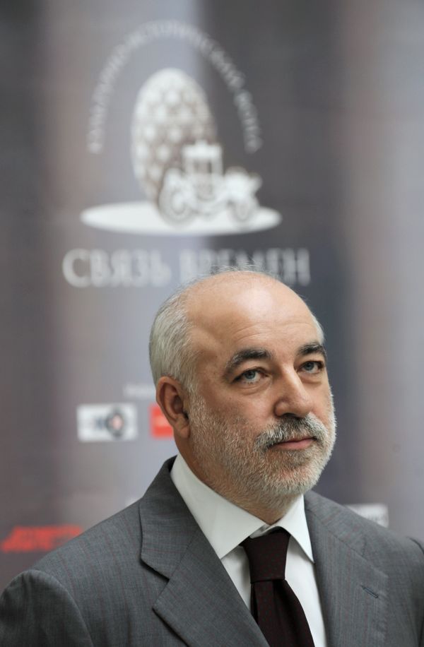 Viktor Vekselberg - Sputnik International