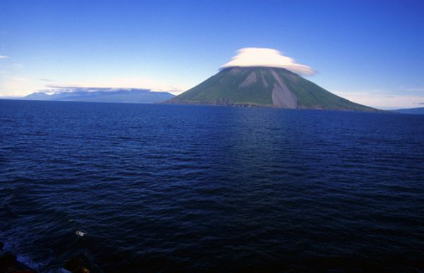 The Irina is in distress 13 miles from the Russian Kunashir Island claimed by Japan - Sputnik International
