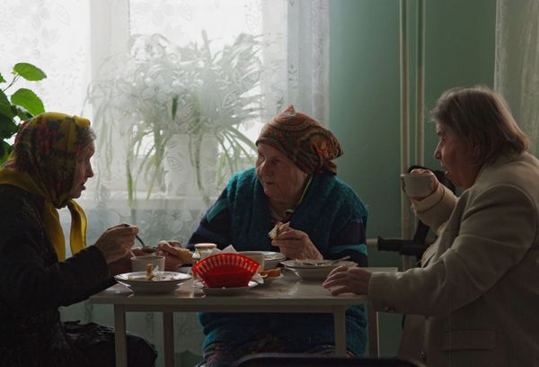 Currently the number of pensioners in Russia is around a third of the number of workers, a figure similar to many European countries. - Sputnik International