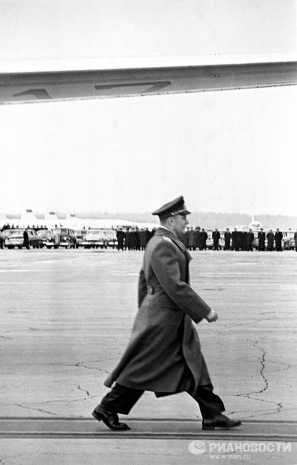 Yury Gagarin: Life of the First Man in Space in Pictures - Sputnik International