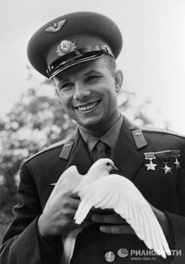 Yury Gagarin: Life of the First Man in Space in Pictures - Sputnik International
