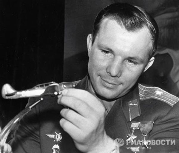 Yury Gagarin: Life of the First Man in Space in Pictures - Sputnik International
