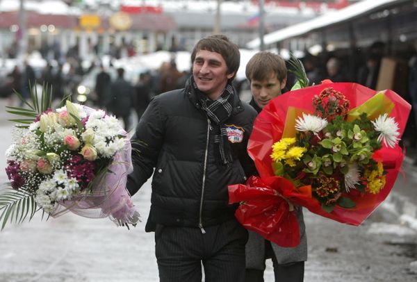 A Russian spring holiday for women with flowers - Sputnik International
