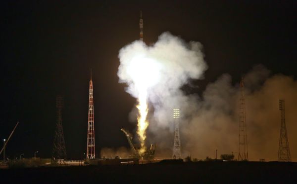 The new ISS crew consists of Russians Alexander Samokutyayev and Andrei Borisenko, and U.S. astronaut Ronald Garan - Sputnik International